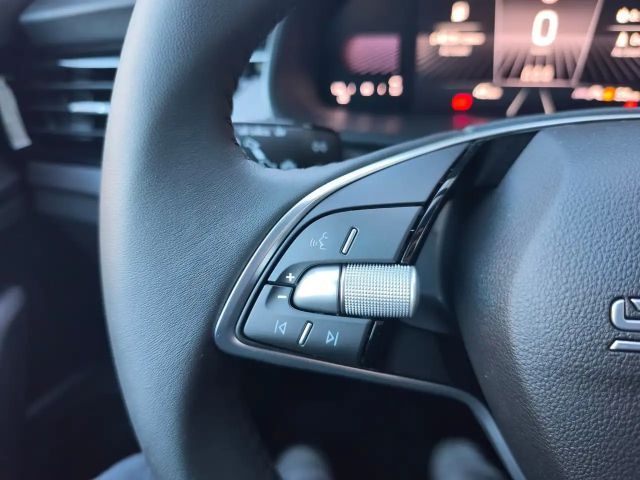 Skoda Scala Essence TSI