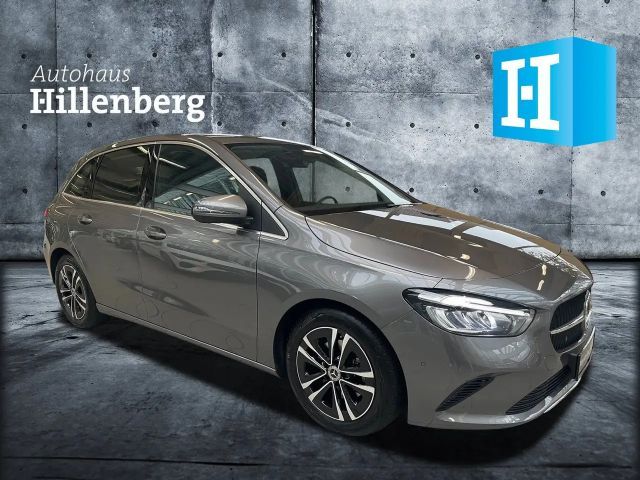 Mercedes-Benz B 200 Progressive Sedan