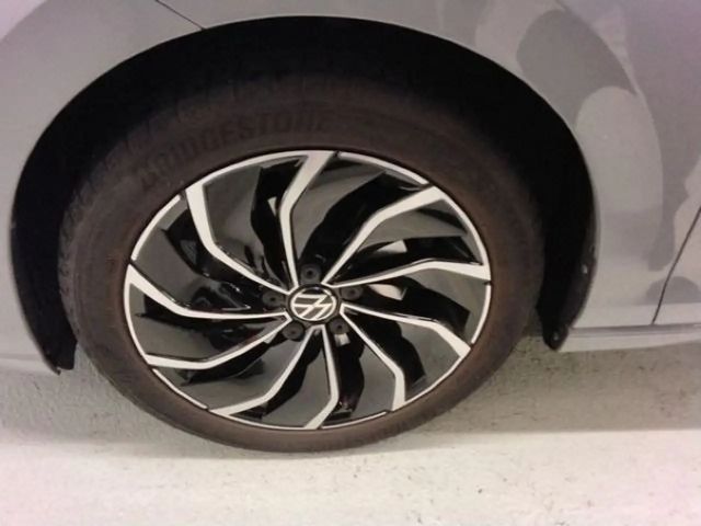 Volkswagen Golf 1.5 eTSI DSG Golf VIII Style