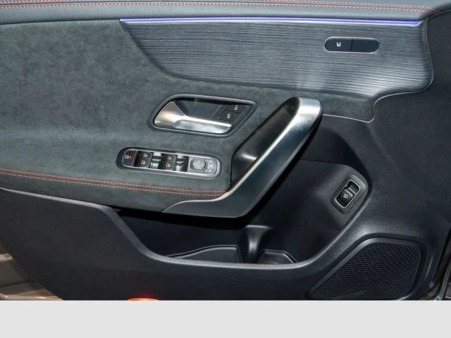 Mercedes-Benz CLA 180 Shooting Brake