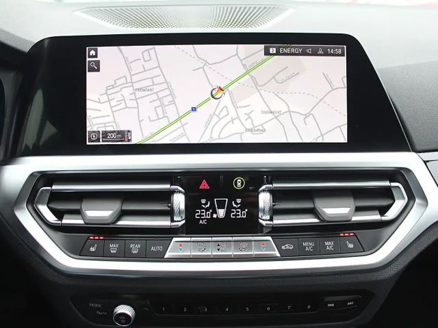 BMW 320 320d Sport Line Touring xDrive