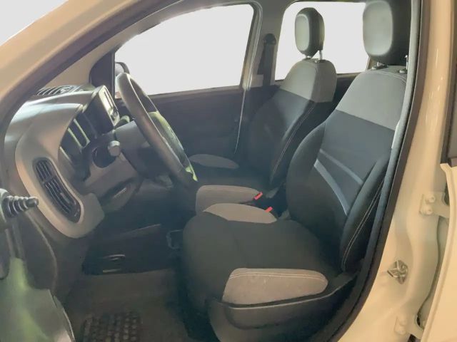 Fiat Panda 1,0 Hybrid  Allwetterreifen/Klima/DAB