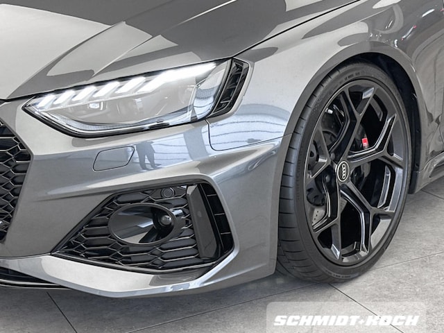 Audi RS4 Avant Quattro