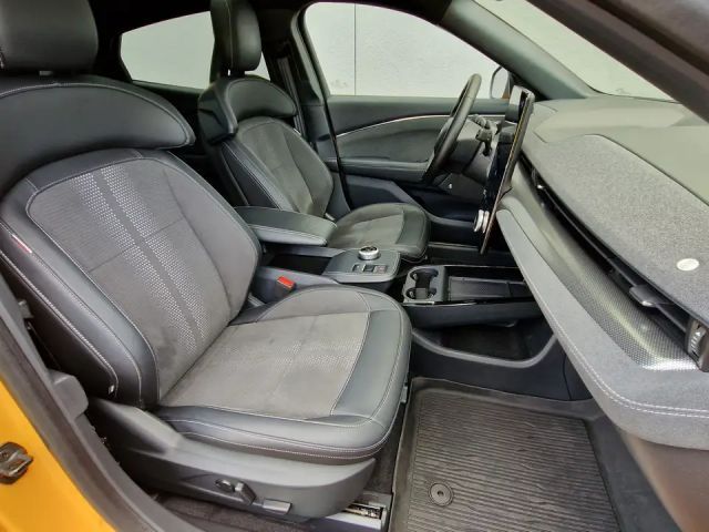 Ford Mustang Mach-E AWD GT