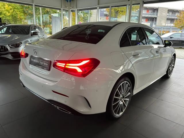 Mercedes-Benz A 250 A 250 e AMG Line