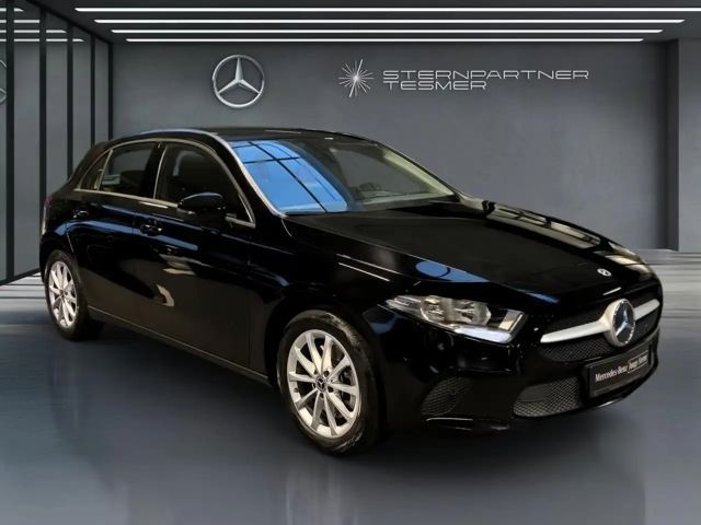 Mercedes-Benz A 250 A 250 e