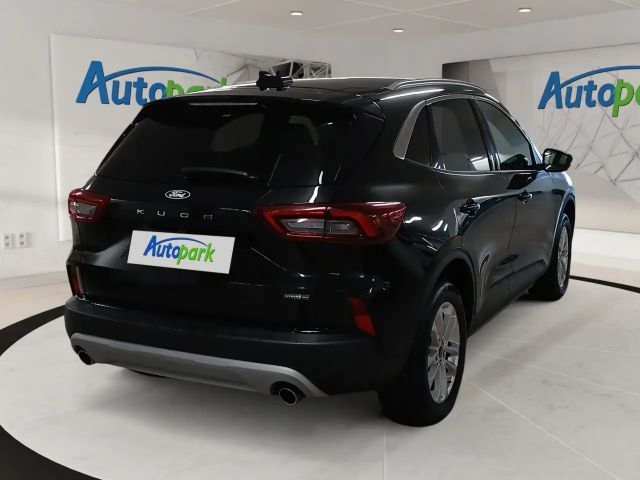Ford Kuga Hybrid Titanium