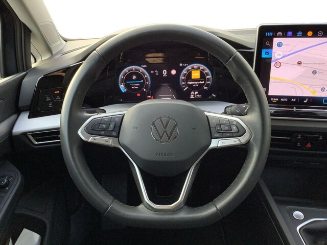 Volkswagen Golf 1.5 TSI Life Variant