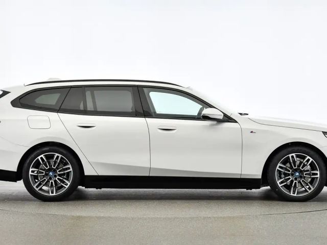 BMW 530 530e M-Sport xDrive