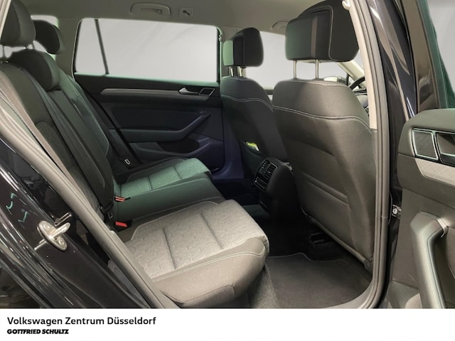 Volkswagen Passat 1.5 TSI Business DSG Variant