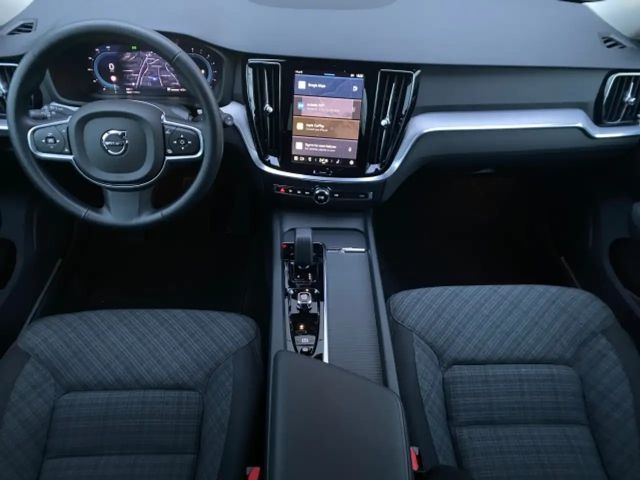 Volvo V60 Core Geartronic