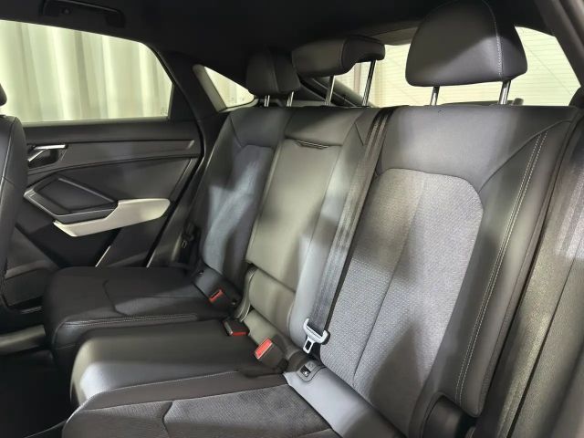 Audi Q3 35 TFSI S-Line