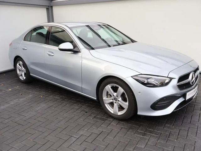Mercedes-Benz C 180 AVANTGARDE Sedan