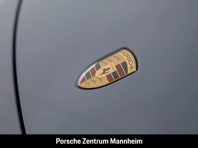 Porsche 992 Cabrio Carrera GTS