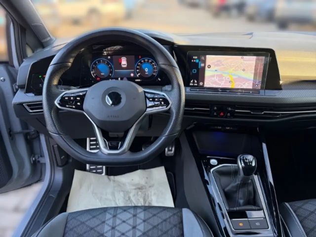 Volkswagen Golf 1.5 TSI R-Line Variant