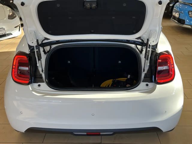 Fiat 500e Totwinkelass*dig.Cockpit*Tempomat*R.cam*SHZ