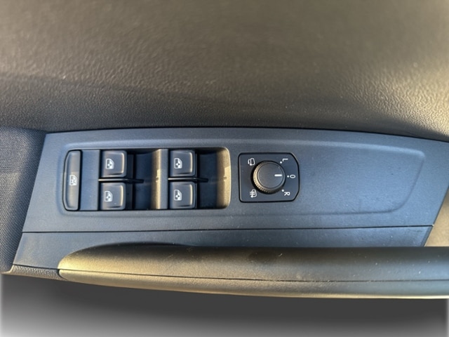 Skoda Fabia 1.0 MPI, Sicherheitspaket, Licht & Sicht Paket, SunSet, 5 Gang