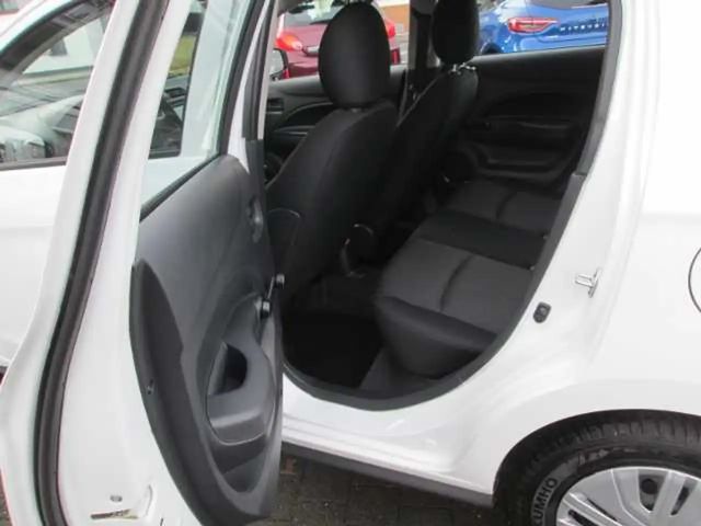 Mitsubishi Space Star Star