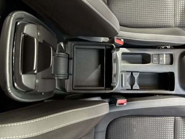 Ford Focus Cool & Connect EcoBoost Wagon