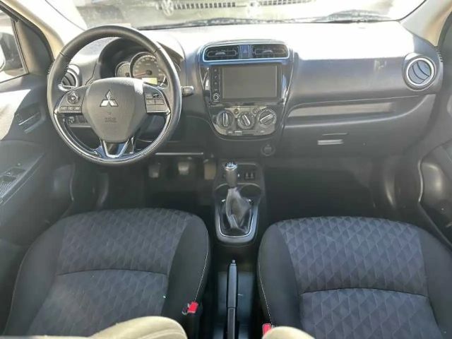 Mitsubishi Space Star Star