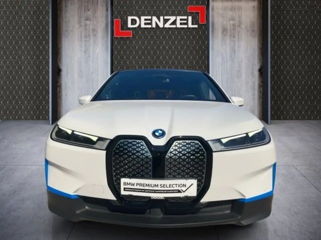 BMW iX xDrive50