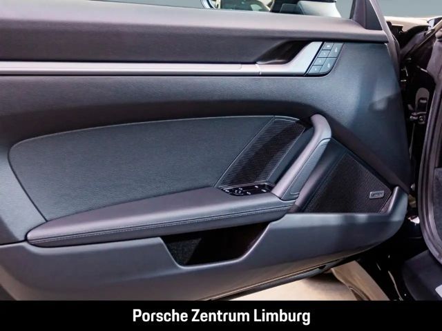 Porsche 992 Carrera Coupé