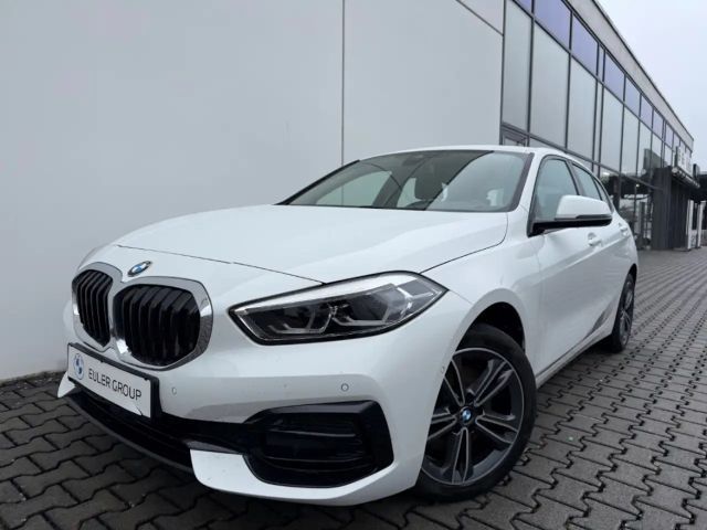 BMW 118 118i Sedan Sport Line