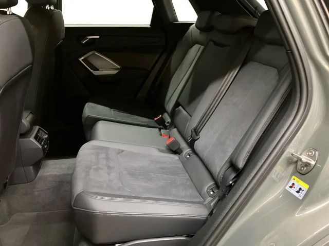 Audi Q3 35 TFSI S-Line