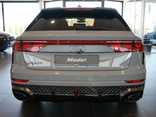 Audi RS Q8 Performance
