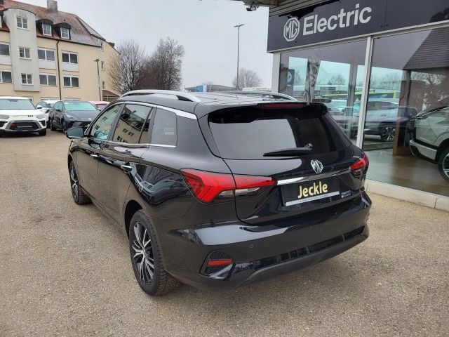 MG MG5 Luxury