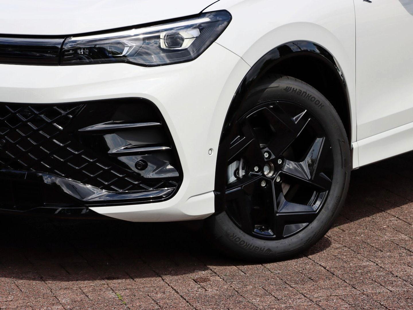 Volkswagen Tiguan 1.5 eTSI DSG IQ.Drive R-Line