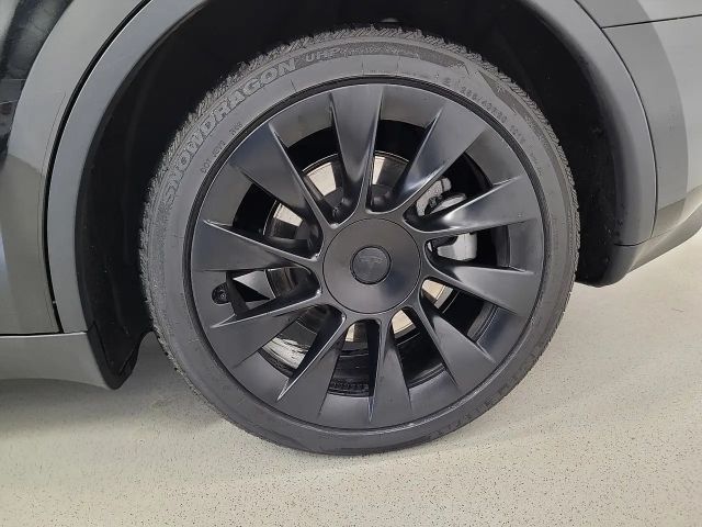 Tesla Model Y AWD Long Range