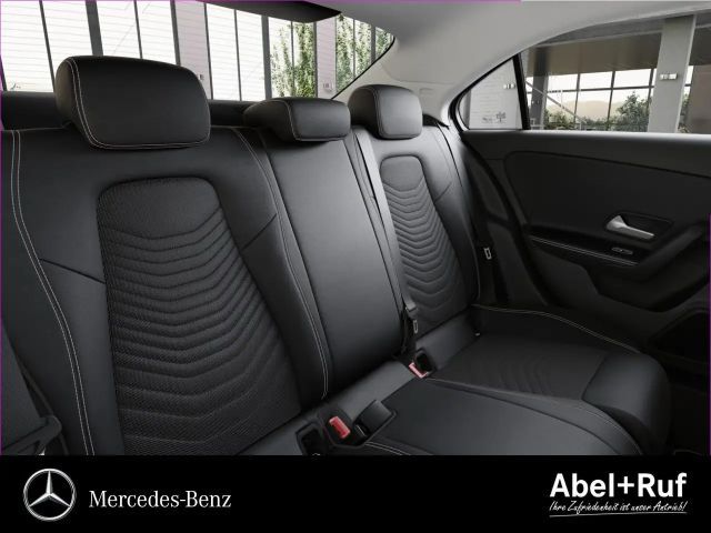 Mercedes-Benz A 200 A 200 d Progressive