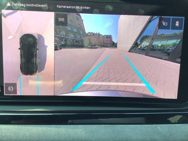 Audi A6 Avant Quattro S-Tronic