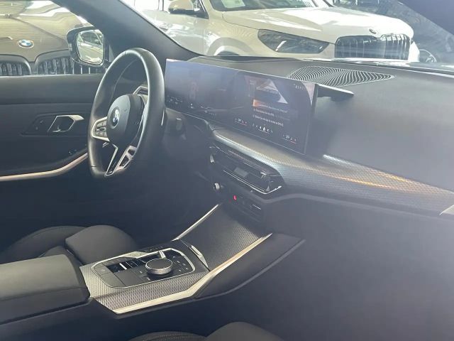 BMW 330 330i M-Sport Touring xDrive