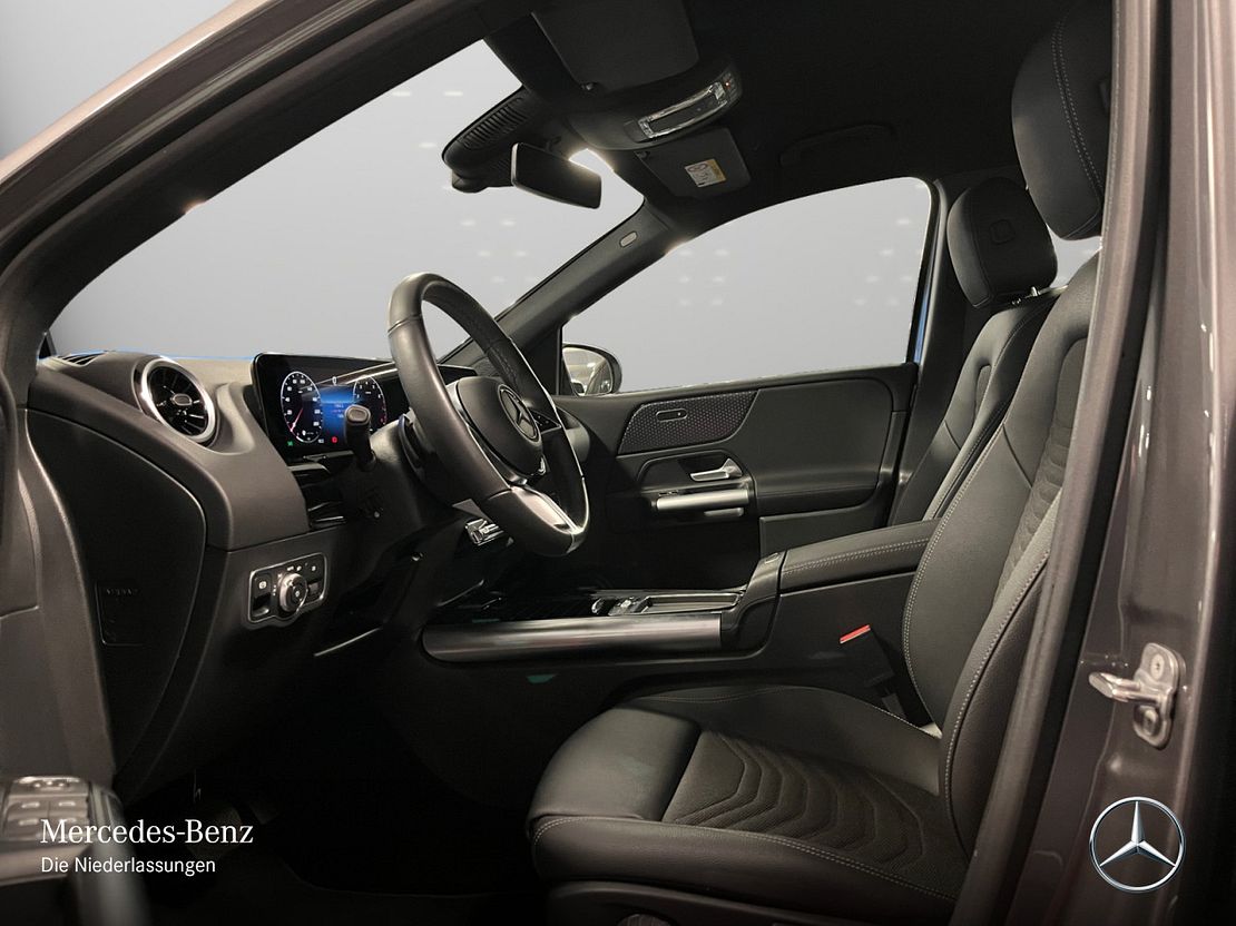 Mercedes-Benz B 200 Sedan