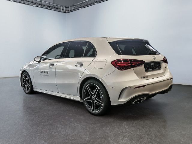 Mercedes-Benz A 200 A 200 d