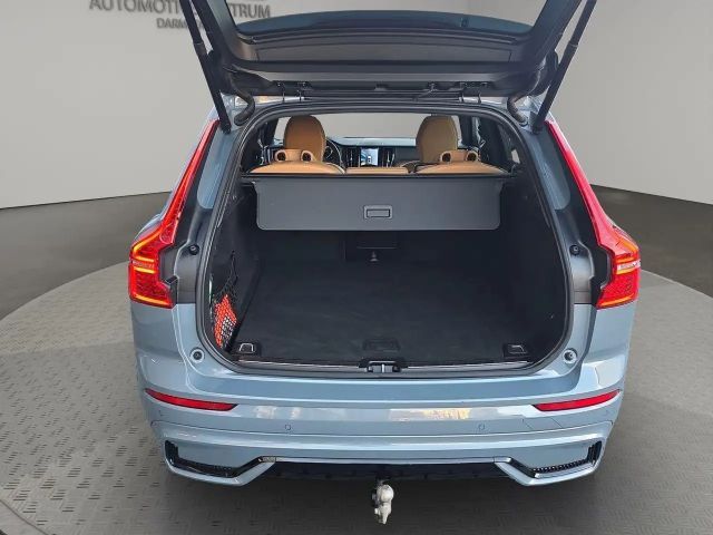 Volvo XC60 AWD Dark Plus