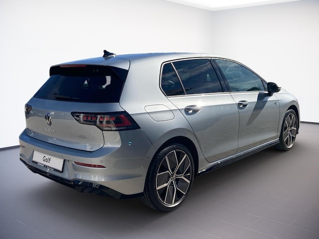 Volkswagen Golf 1.5 eTSI DSG Golf VIII IQ.Drive