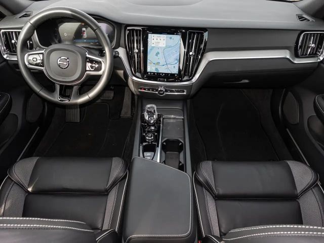 Volvo V60 Cross Country AWD Plus