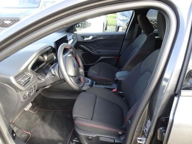 Ford Focus ST Line Wagon