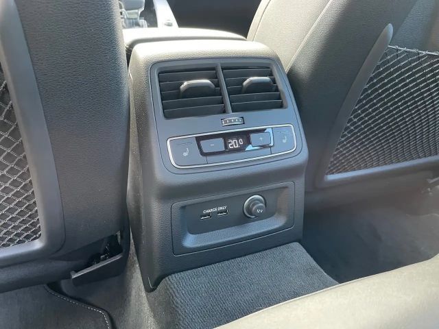 Audi A4 35 TFSI Avant S-Line