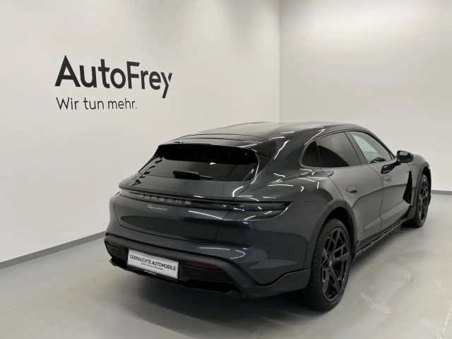 Porsche Taycan 4 Cross Turismo
