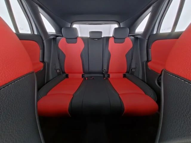 Mercedes-Benz GLA 250 4MATIC AMG Line Premium