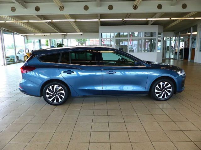 Ford Focus Titanium Wagon