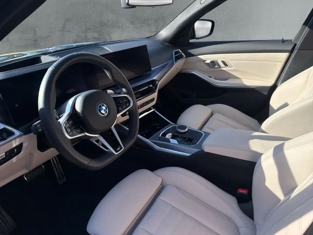 BMW 330 330e M-Sport Touring xDrive