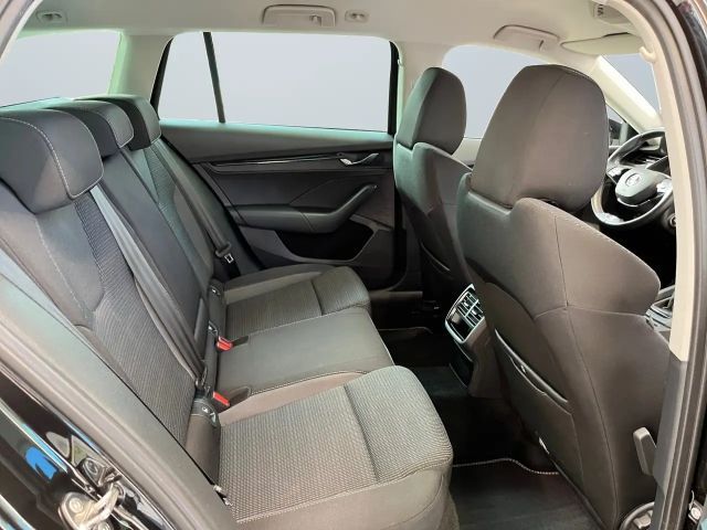 Skoda Octavia 1.5 TSI Ambition Combi