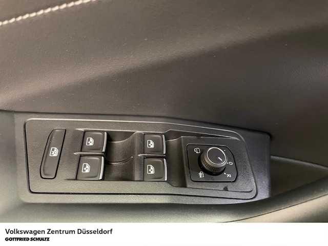 Volkswagen T-Roc 1.5 TSI DSG R-Line