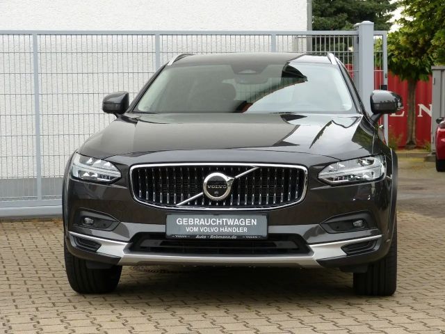 Volvo V90 Cross Country AWD Plus
