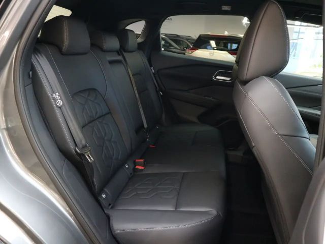 Nissan Qashqai AWD DIG-T Tekna